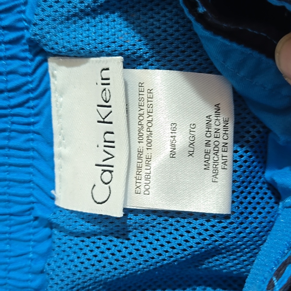 Calvin Klein XL 50+ UPF/SPF Quick Dry Navy and Blue Board Shorts Swim Trunks - Picture 5 of 7